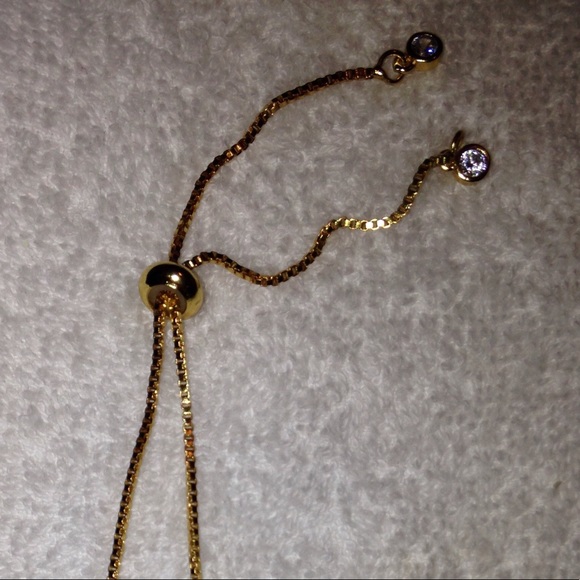 14k Gold Dainty Pearl Bracelet - Picture 7 of 7